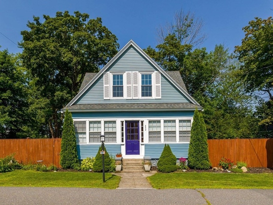 242 Howe St, Methuen, MA 01844 MLS 73147028