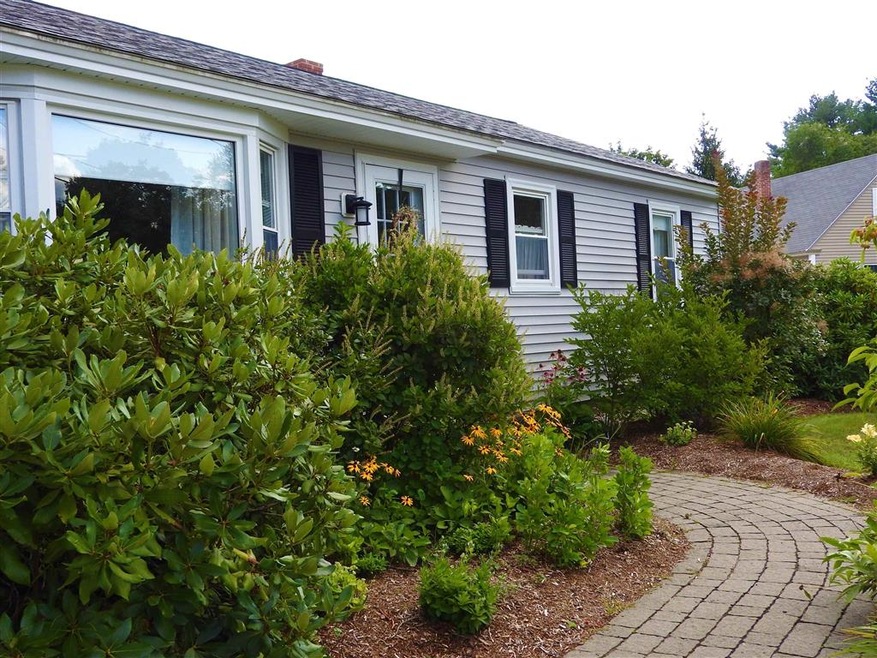 17 Fellows St, Concord, NH 03301 - photo 1