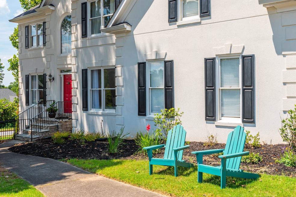 1760 Settindown Dr, Roswell, GA 30075 - photo 1