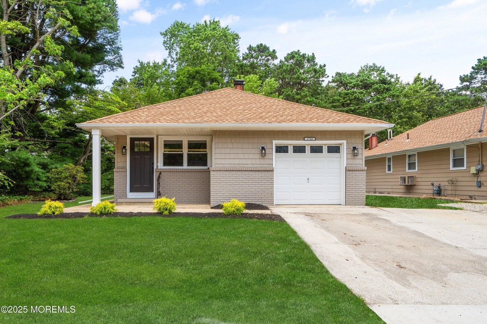 1768 Mount Everest Ln, Toms River, NJ 08753 - photo 1