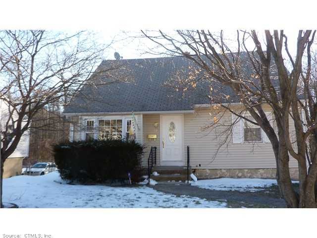 92 Townsend Ave, Waterbury, CT 06705 - photo 1