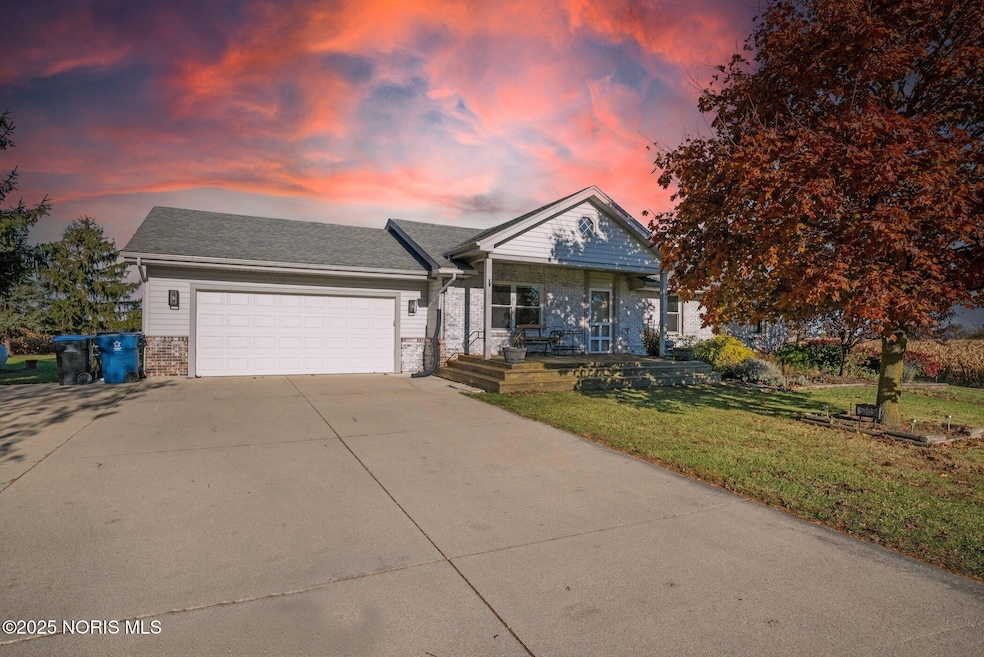 5305 Cedar Point Rd, Oregon, OH 43616 - photo 1