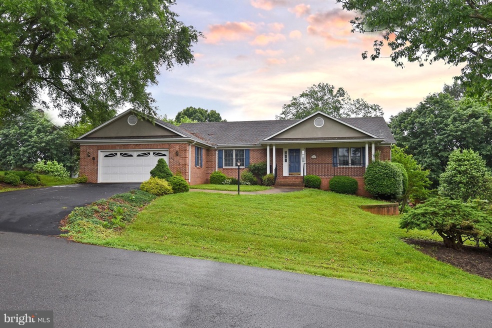 219 Dover Rd, Warrenton, VA 20186 - photo 1