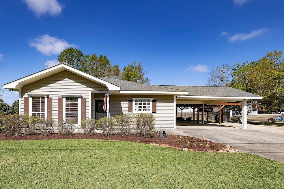 294 Saint Peter St, Houma, LA 70363 - photo 1