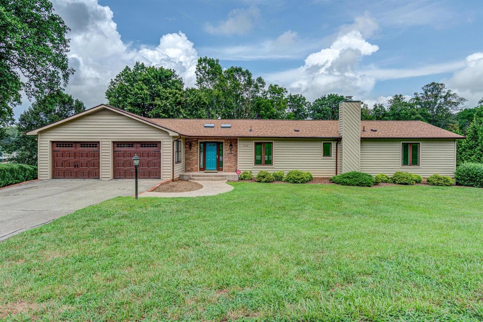 01-722 Lake Park 001