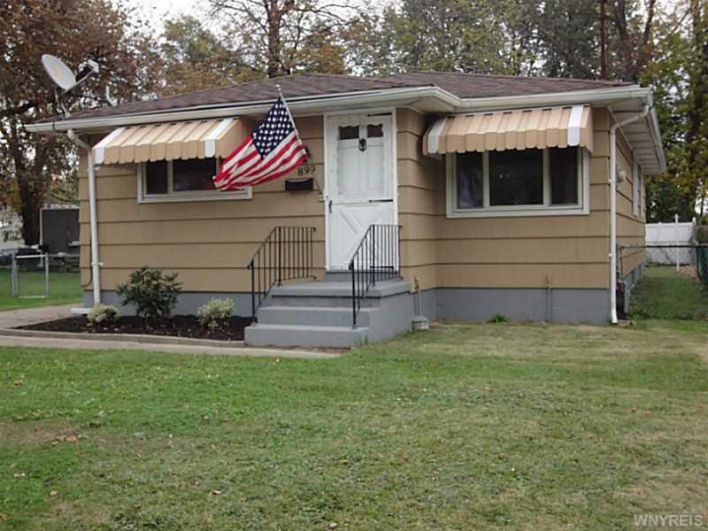 899 Nash Rd, North Tonawanda, NY 14120 - photo 1