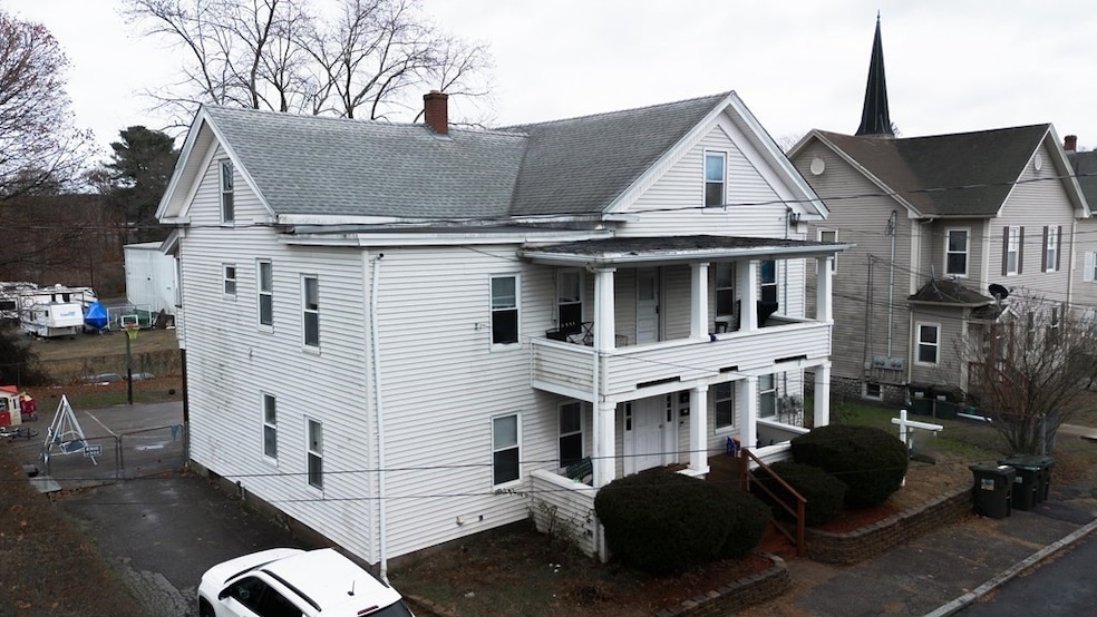 16 Wakefield St, Webster, MA 01570 - photo 1