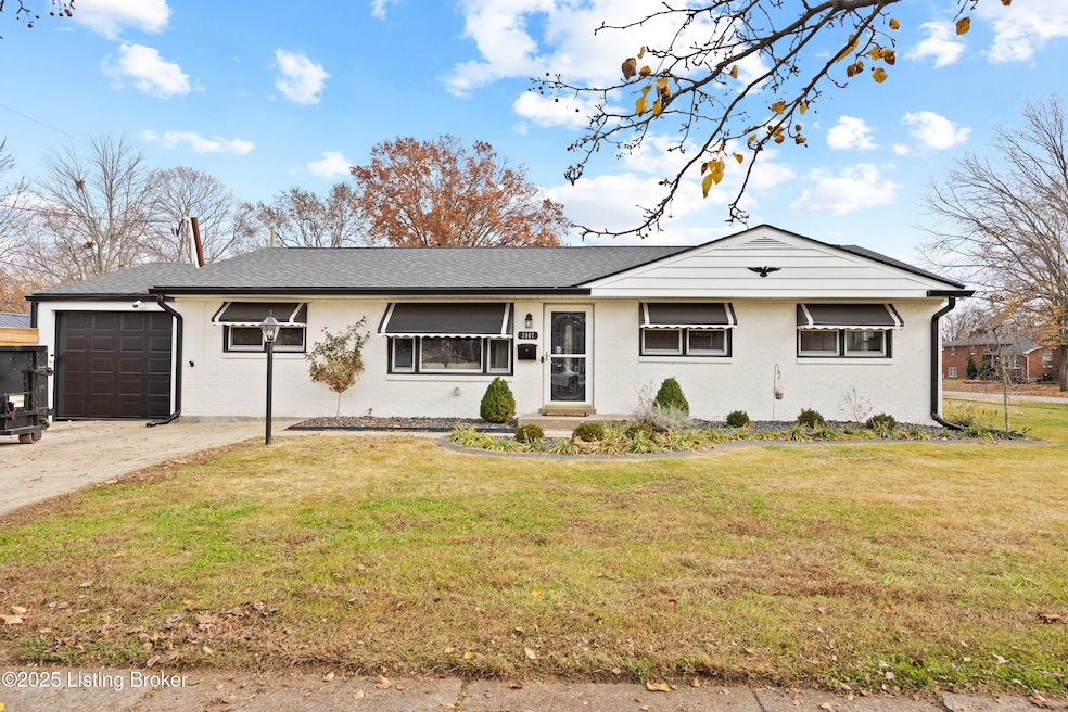 3907 Mamaroneck Rd, Louisville, KY 40218 - photo 1