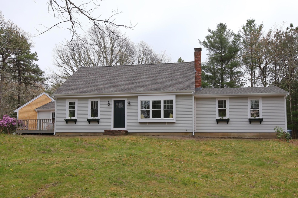 1 Pintail Cir, Cataumet, MA 02534 - photo 1