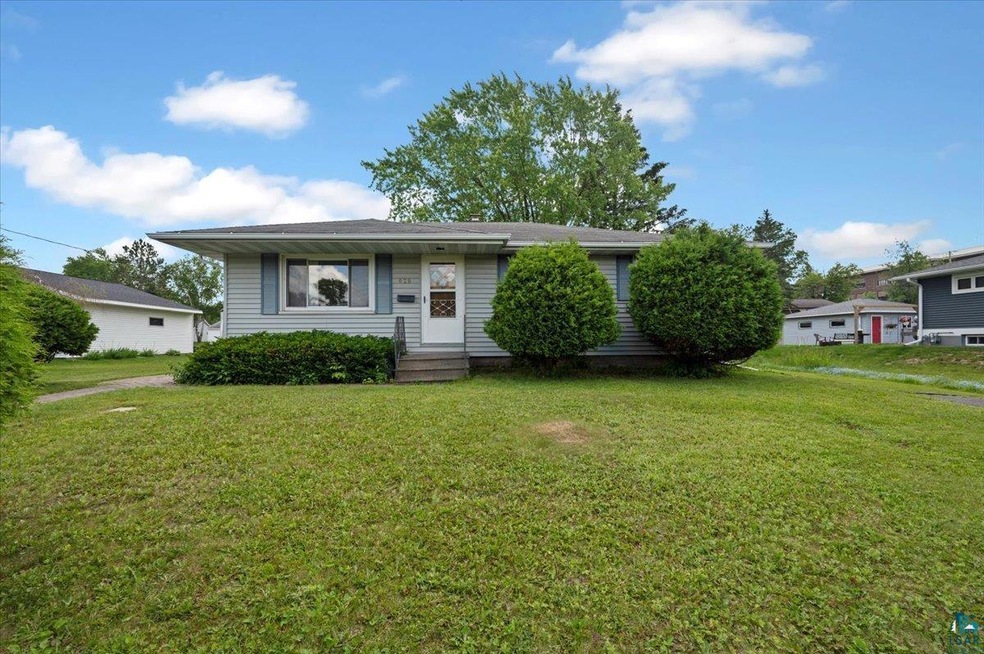 828 3rd St, Duluth, MN 55810 - photo 1