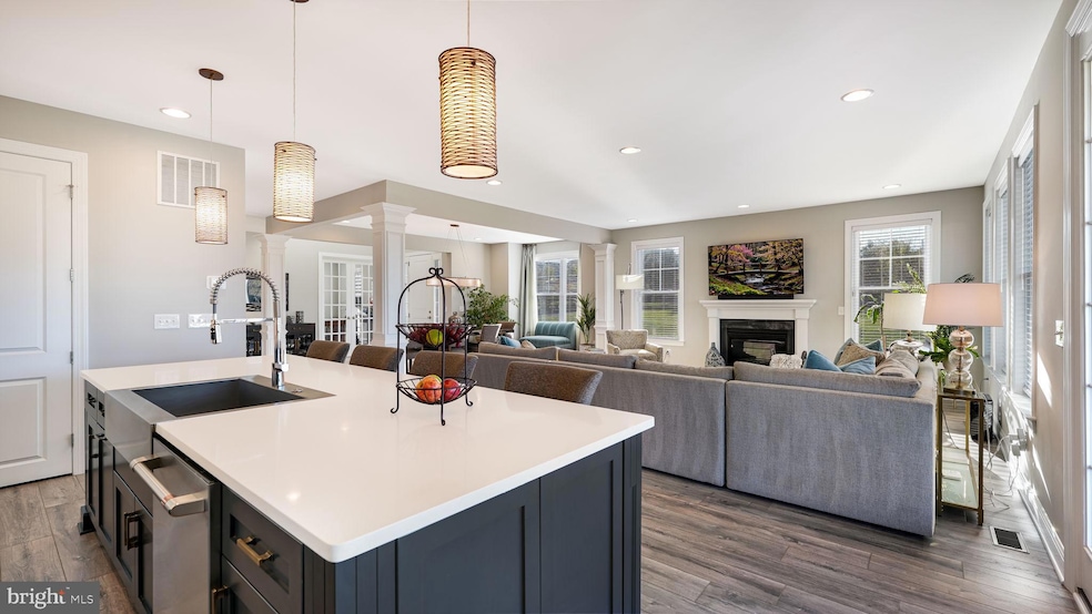 1 Elizabeth Ln, Doylestown, PA 18901 - photo 1