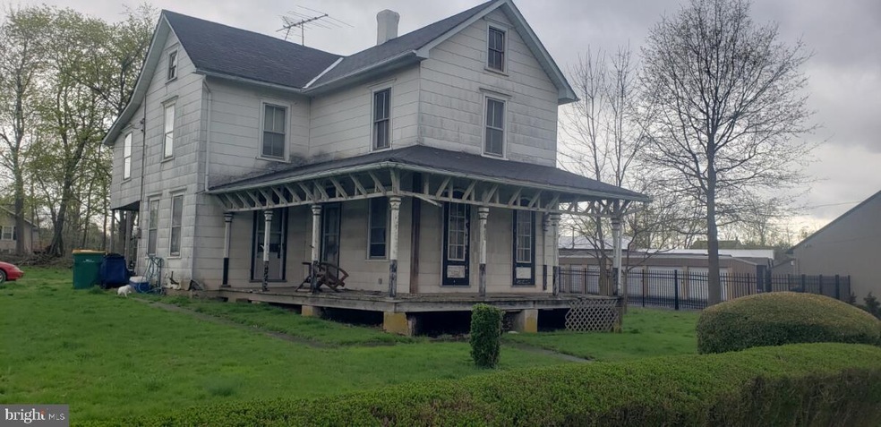 186 Fairview Ave, Quakertown, PA 18951 - photo 1