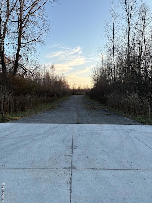 For Sale $250,000 • Co-Listing Agent