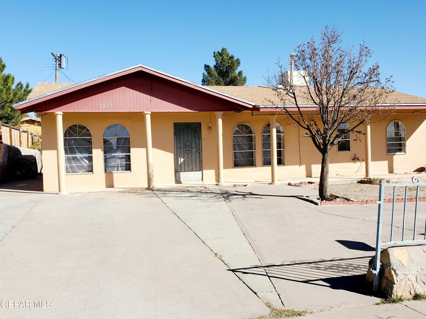 7217 Alpine Dr, El Paso, TX 79915 - photo 1