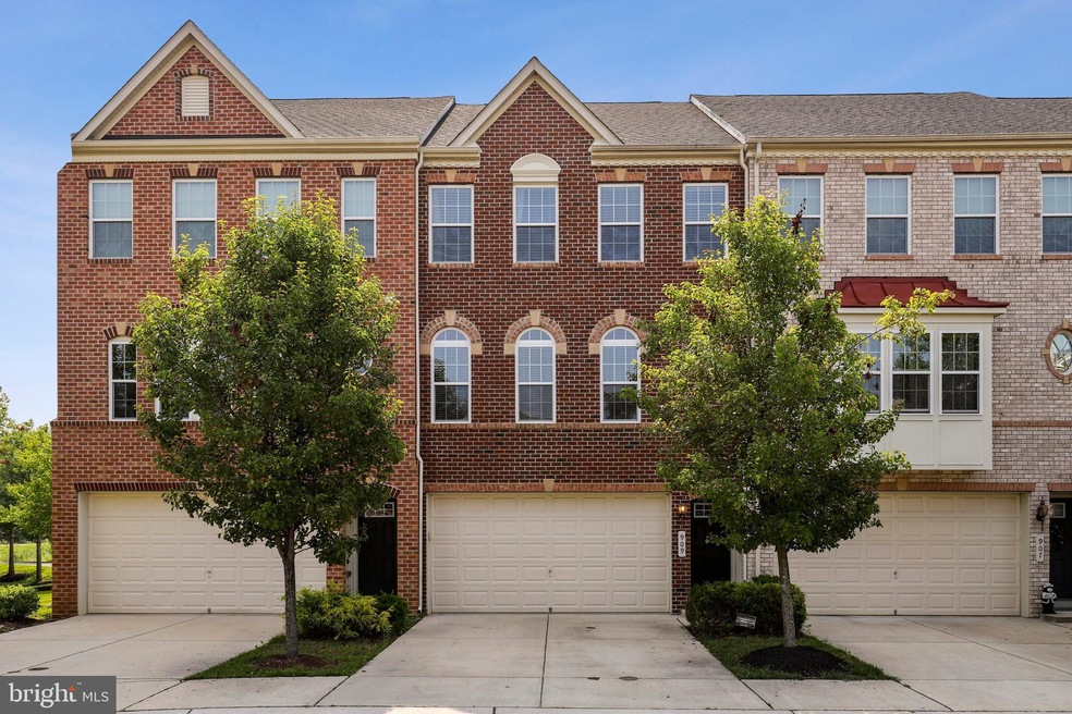 909 Hall Station Dr, Bowie, MD 20721 - photo 1