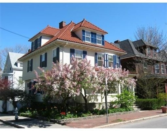 153 Upland Rd unit 153, Cambridge, MA 02140 - photo 1