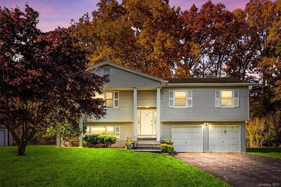 5 Allison Cir, Garnerville, NY 10923 - photo 1