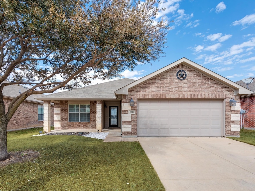 For Rent $1,995/month • Co-Listing Agent