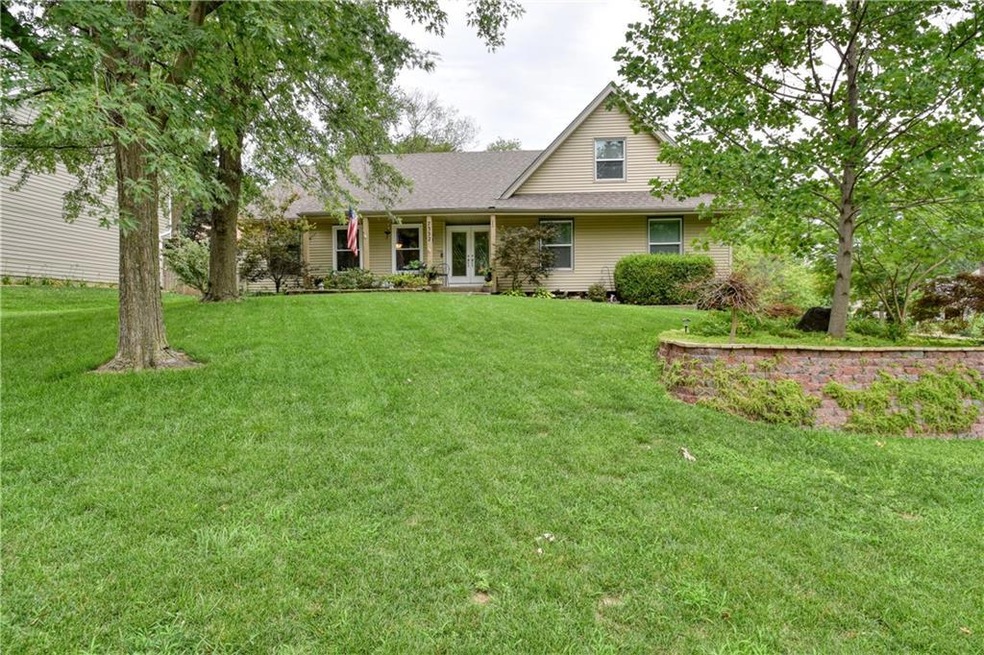 7332 Monrovia St, Shawnee, KS 66216 - photo 1