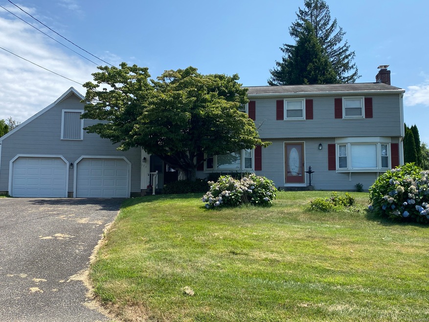 173 Abbe Rd, Enfield, CT 06082 - photo 1