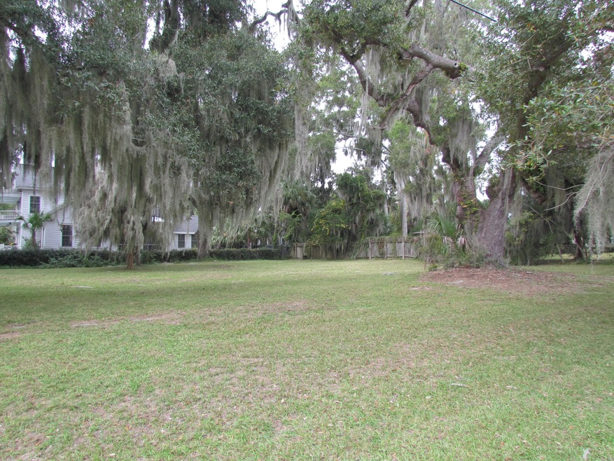904 8th Street