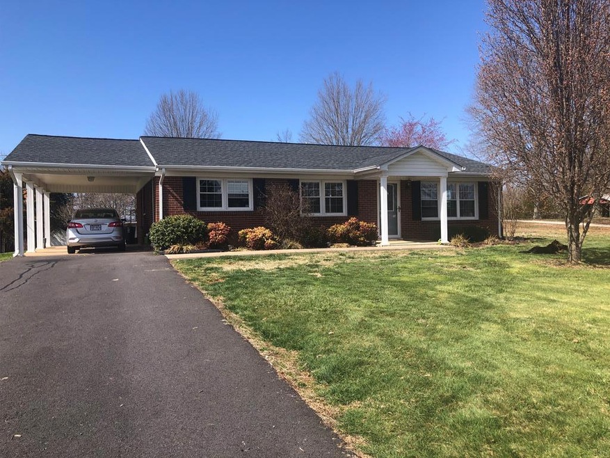 15881 Mount Cross Rd, Dry Fork, VA 24549 - photo 1