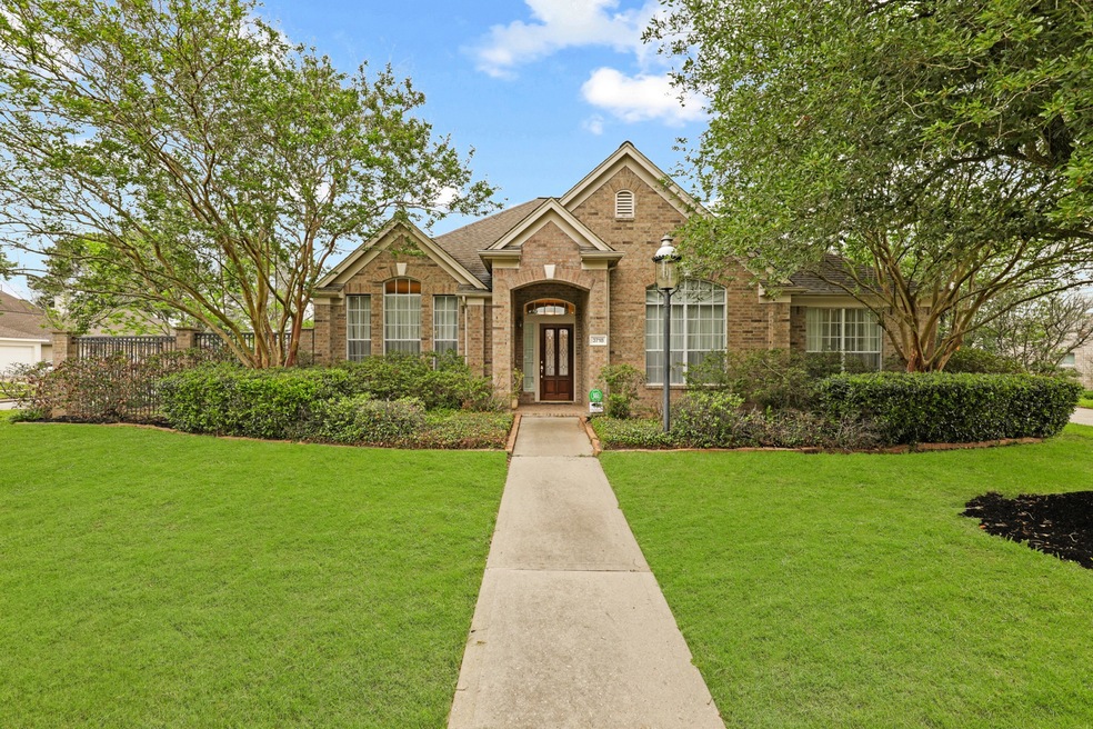 This gorgeous single-story brick home is ready for new owners to love. This spectacular find offers a three-car garage on an oversized corner lot. Inside, you'll find over 2,600 sq/ft of living space filled with amazing finishes and features your going to love; study, formal dining room, family room with built-ins and a wood-burning fireplace, an immaculate island kitchen, posh owner's suite, spacious guest bedrooms with large closets, and so much more.