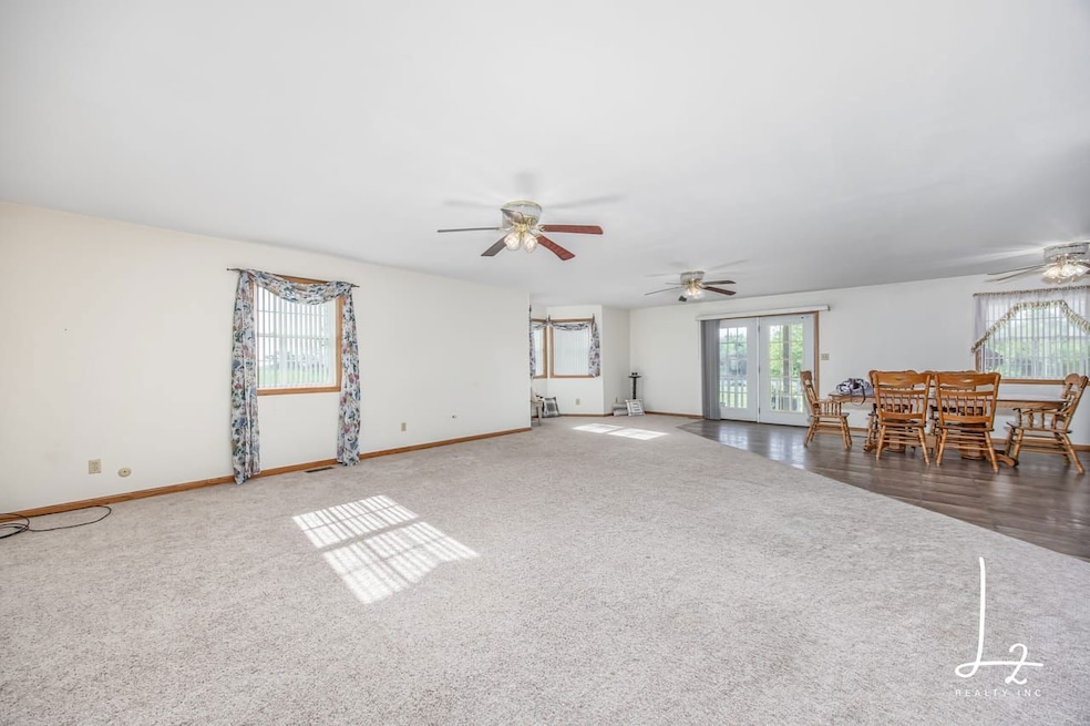 5670 80th Rd, Thayer, KS 66776 - photo 1