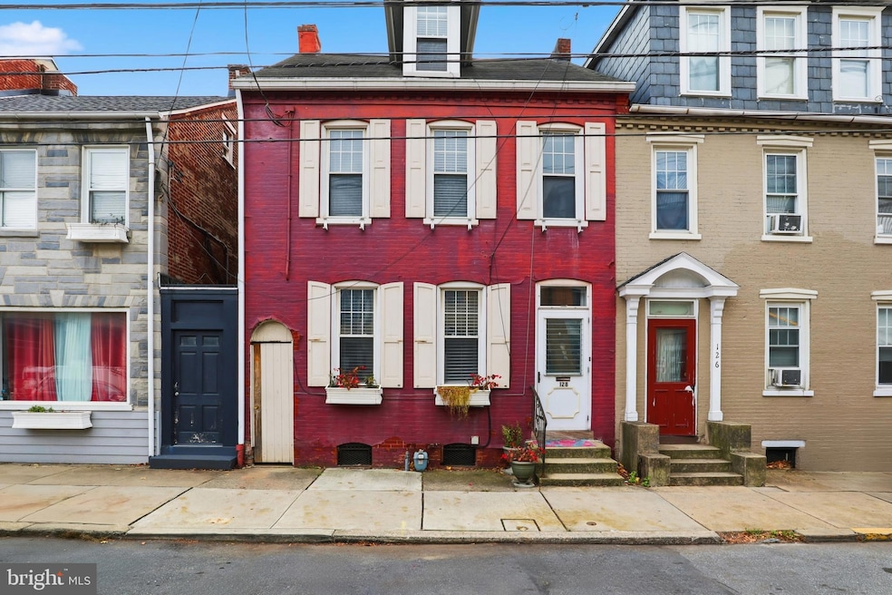 For Sale $354,900 • Co-Listing Agent