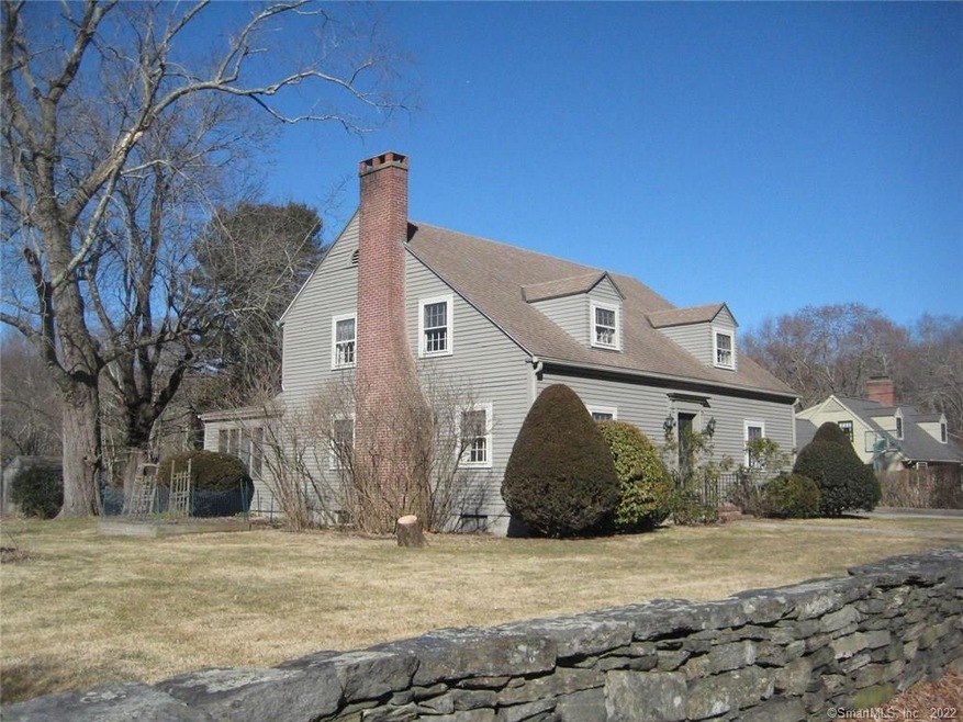 4 Huntington Ln, Norwich, CT 06360 - photo 1