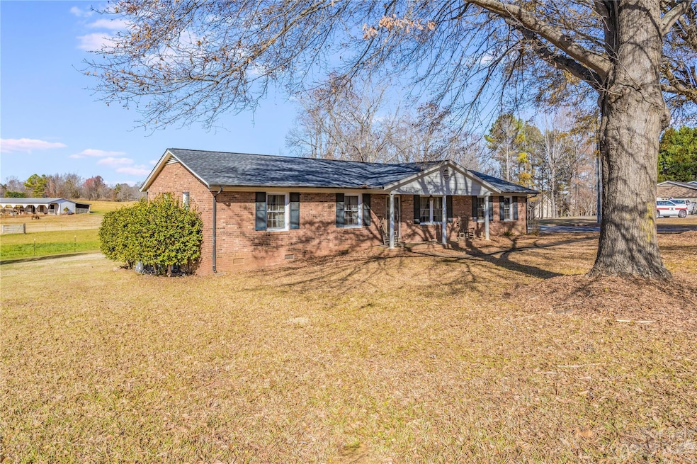 1824 Old Hickory Grove Rd, Mount Holly, NC 28120 MLS CAR4092605