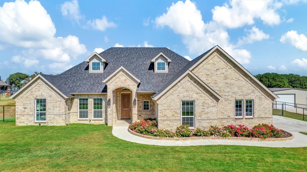 101 Ash Ln, Weatherford, TX 76085 - photo 1