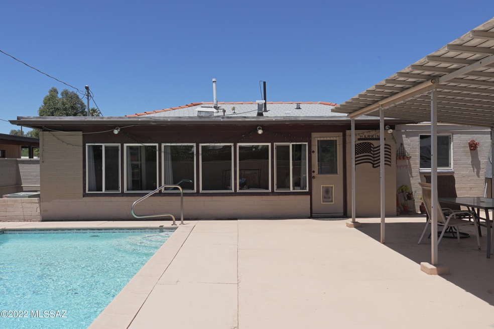 Pool AZ Room Back Entry Patio Ramada II