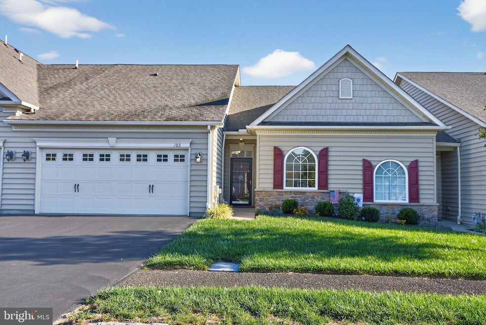Pending $490,000 • Co-Listing Agent