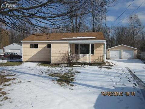 2224 Woodstead St, Burton, MI 48509 - photo 1