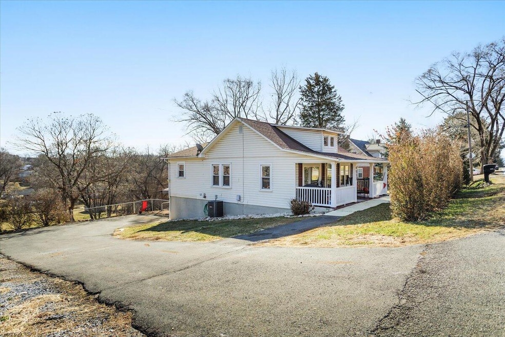 02-4513 Old Mountain Rd NE-02