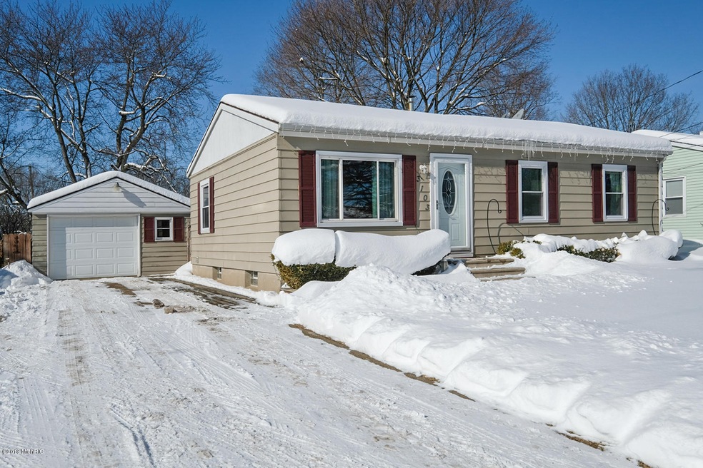 3103 Sunfield-32