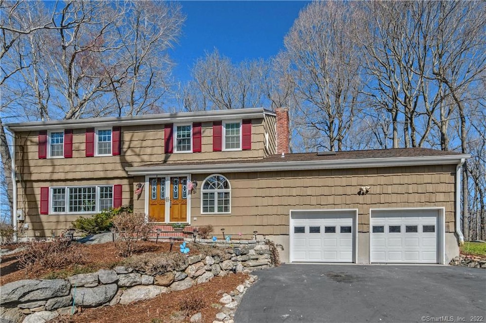 211 Barclay Dr, Stamford, CT 06903 - photo 1