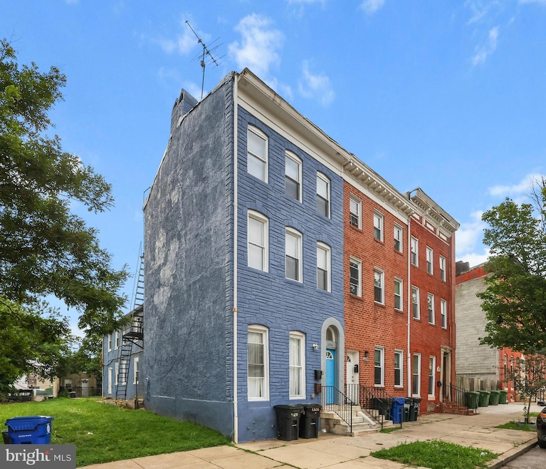 1206 N Caroline St unit 2, Baltimore, MD 21213 - photo 1