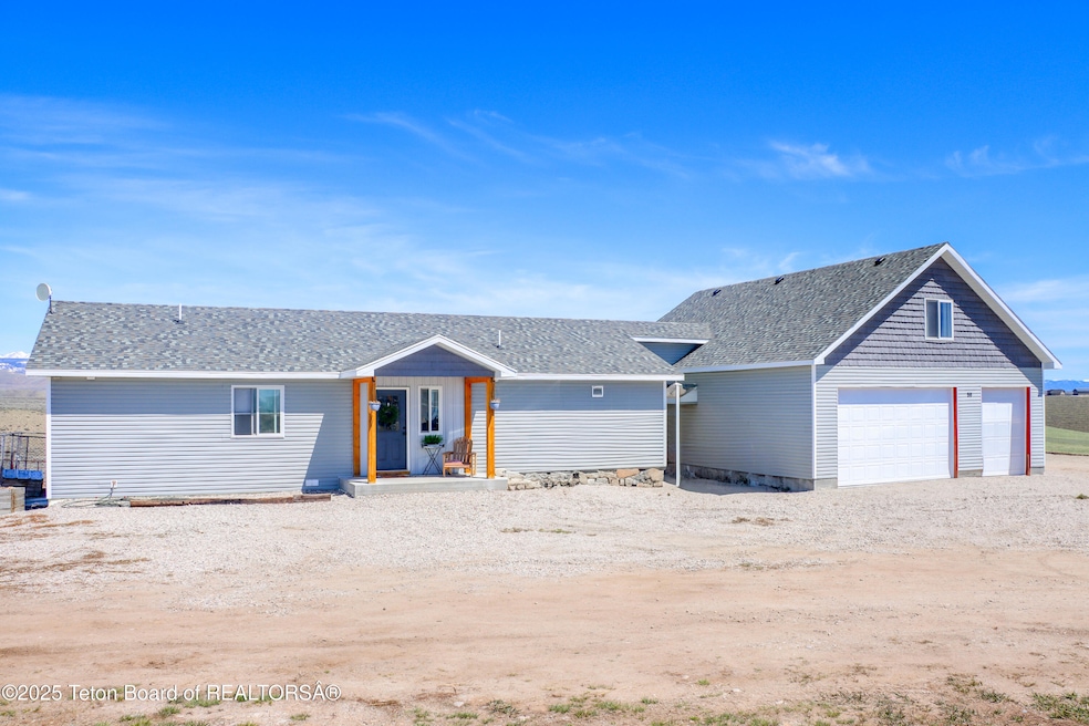 For Sale $894,000