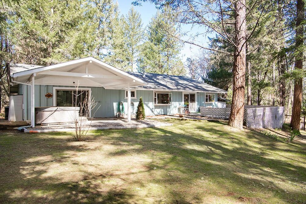 385 Johnson Dr Pics for Listing - 1 of 2