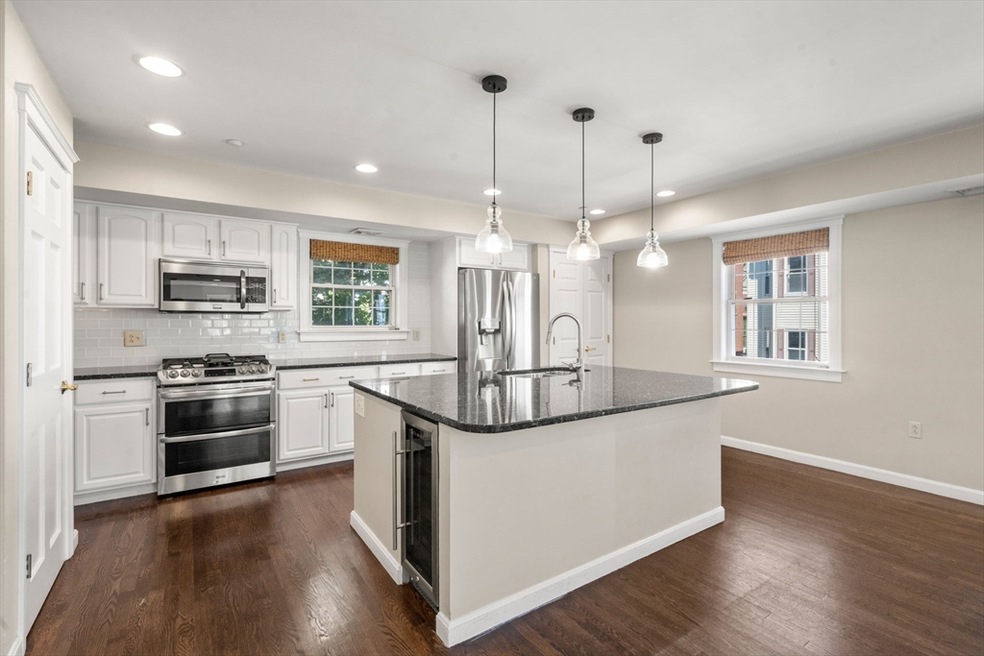 55 I St unit 4, Boston, MA 02127 - photo 1