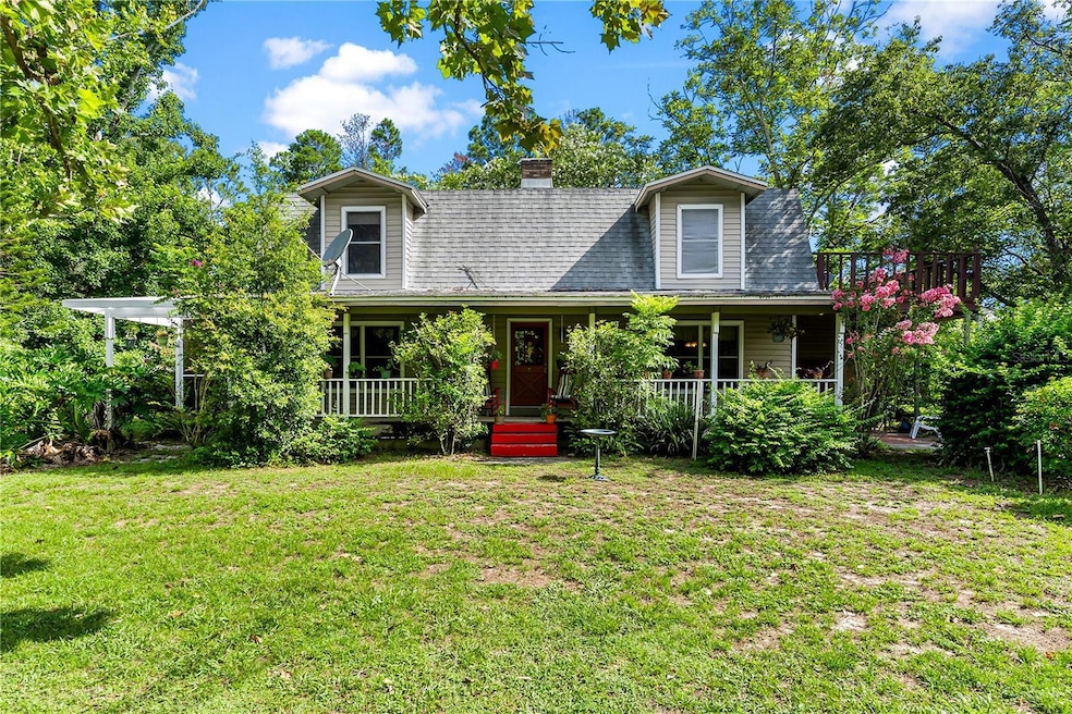 Charming 7-Acre Farmhouse