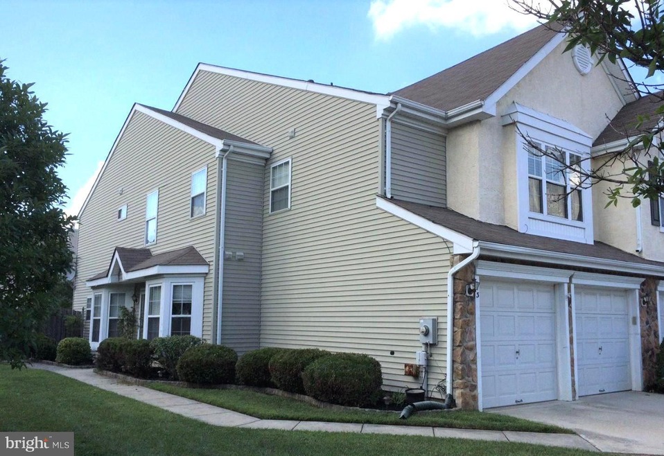 13 Leighton Dr, Mount Laurel, NJ 08054 - photo 1