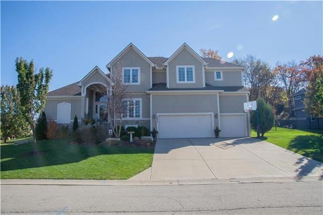 Very nice curb appeal.  Typical of this beautiful 