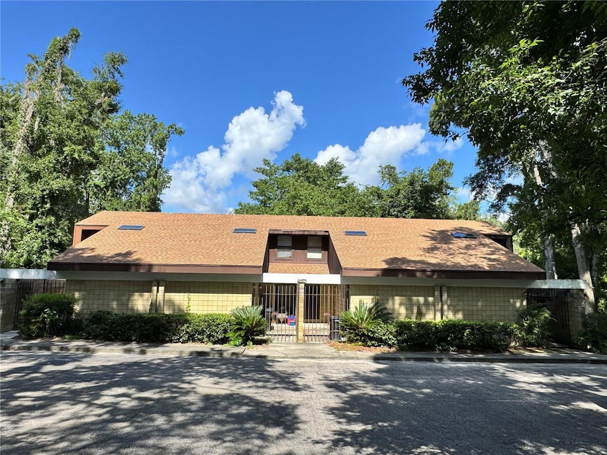 4224 SW 70th Terrace unit A, Gainesville, FL 32608 - photo 1