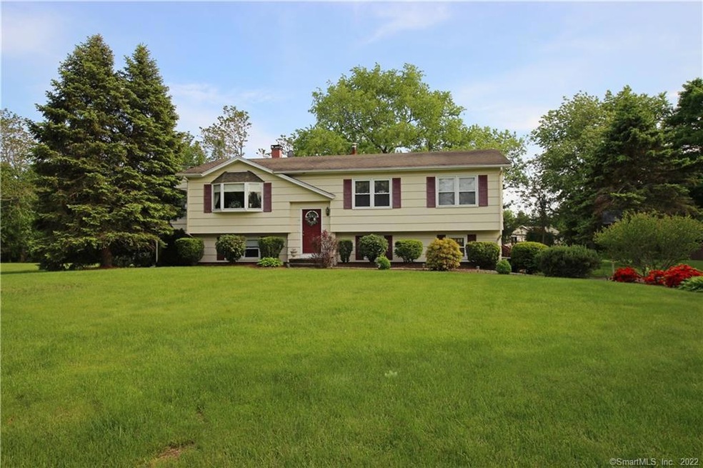 27 Hollis Dr, Milford, CT 06461 - photo 1