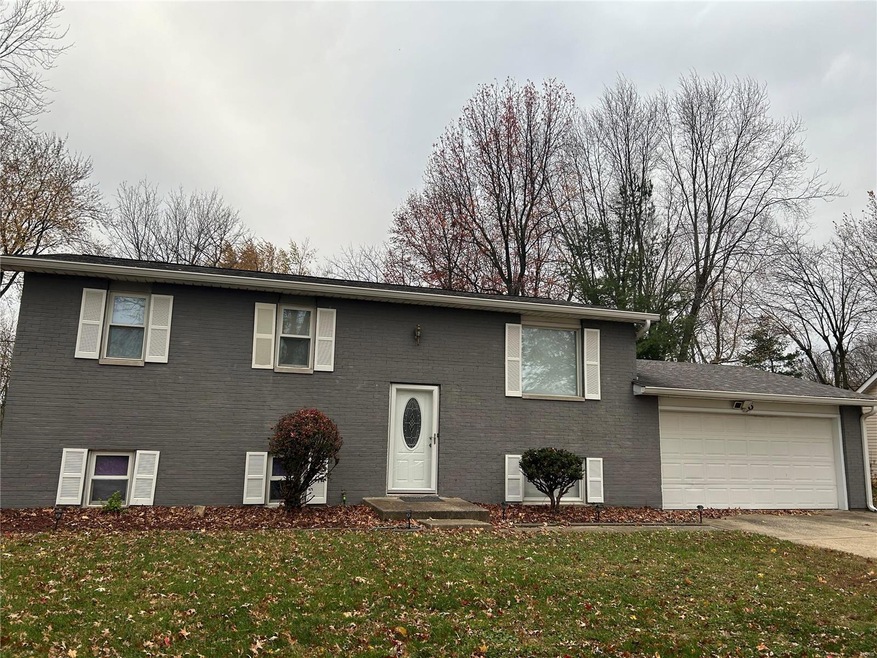 5 Frontenac Ln unit 2, Maryville, IL 62062 - photo 1