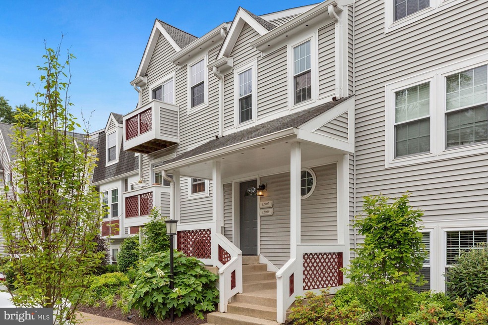 12907 Lee Jackson Memorial Hwy unit 12907A, Fairfax, VA 22033 - photo 1