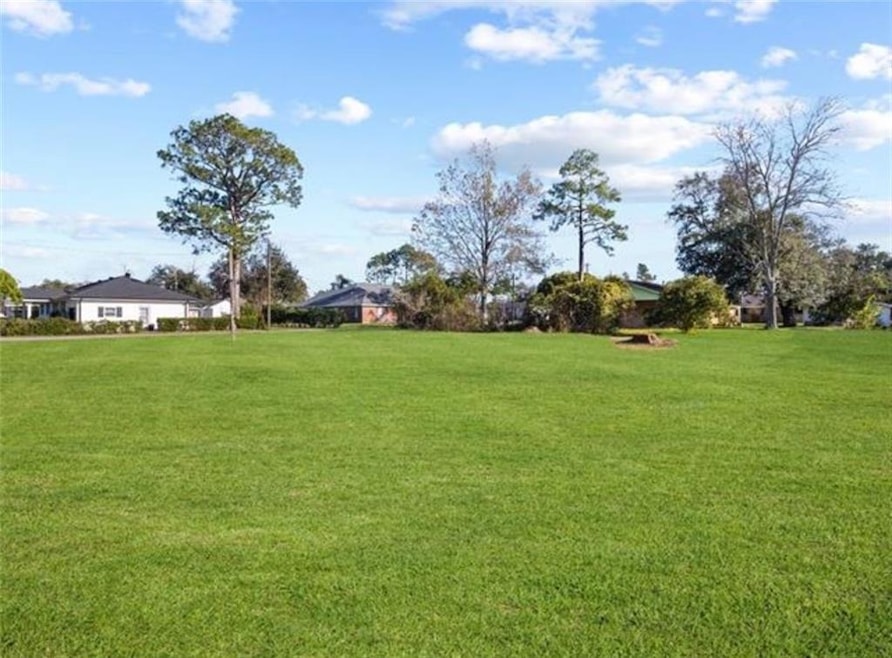 507 Julia St, Hahnville, LA 70057 - photo 1